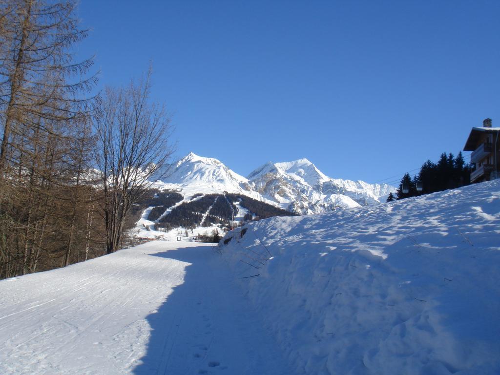 Apartment Les Coches La Plagne Exterior photo